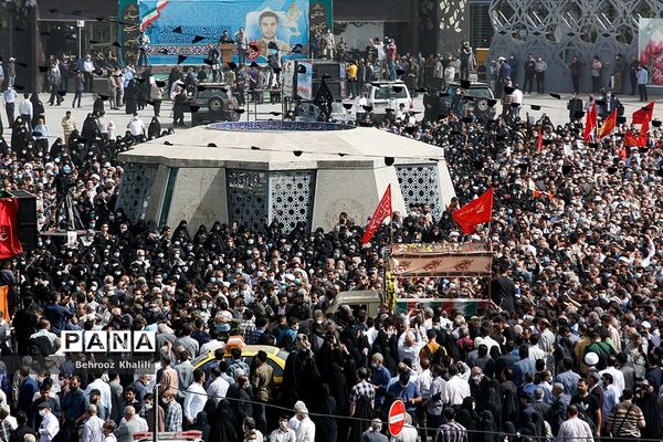 تشییع پیکر شهید صیاد خدایی