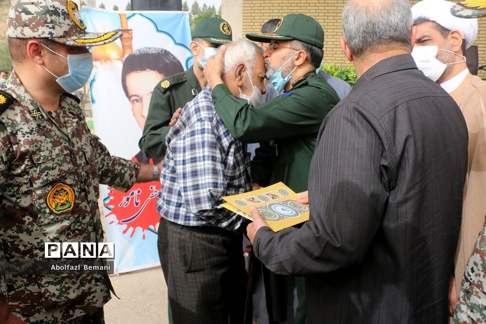 صبحگاه مشترک نیروهای مسلح قم در  سوم خرداد-2