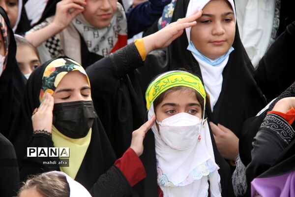 اجتماع چند هزار نفری سرود سلام فرمانده شهرستان بهبهان
