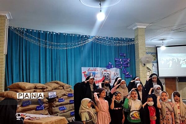 یادواره آزادسازی خرمشهر و اجرای سرود سلام فرمانده در مسجد المهدی