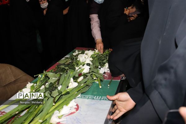 مراسم وداع با پیکر شهید گمنام‌ تازه تفحص شده در امیدیه
