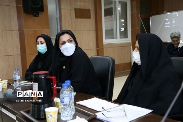 نشست تخصصی تبیین برنامه‌های حوزه اشتغال و خودکفایی کمیته امداد امام خمینی (ره) خوزستان