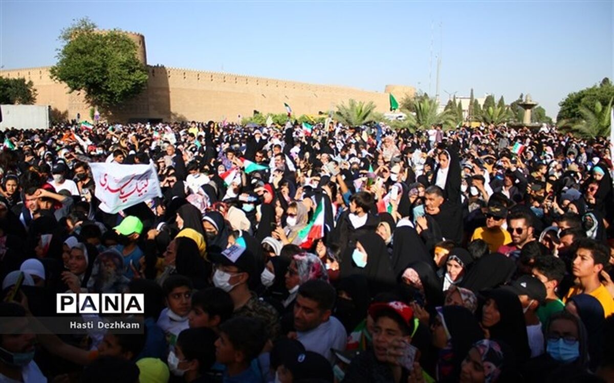 دانش‌آموزان شیرازی بار دیگر حماسه آفریدند 