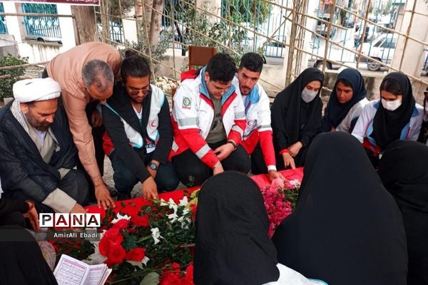 حضور جوانان هلال احمر ساری در مراسم تشییع پیکر شهید گمنام