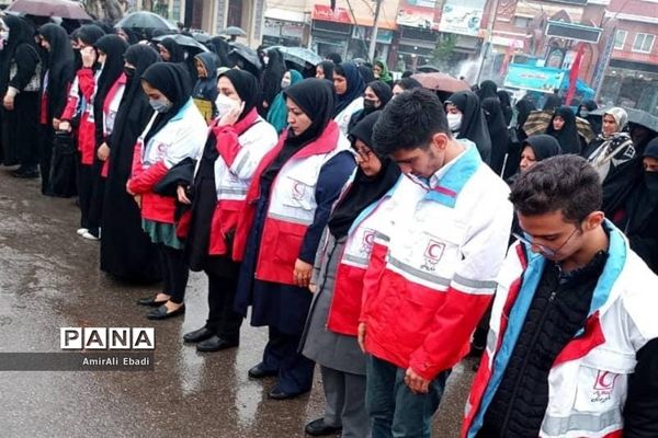 حضور جوانان هلال احمر ساری در مراسم تشییع پیکر شهید گمنام