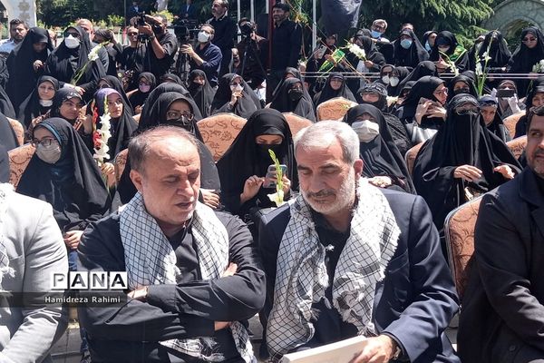 آیین تشیع و تدفین دو شهید دانش‌آموز گمنام دفاع مقدس