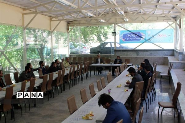 نشست هم‌اندیشی مدیران سازمان دانش‌آموزی استان همدان