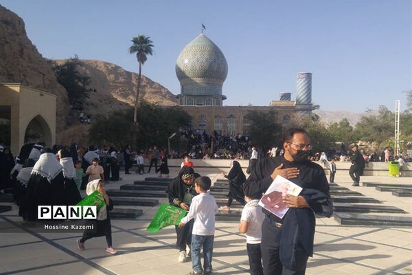 طنین نوای «سلام فرمانده» در گلزار شهدای داراب