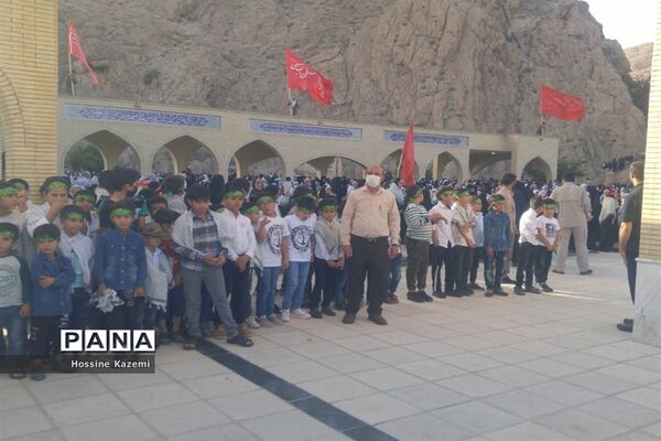 طنین نوای «سلام فرمانده» در گلزار شهدای داراب