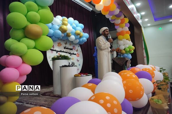 برگزاری مراسم بزرگ روز دختر در کانون لقمان کاشمر