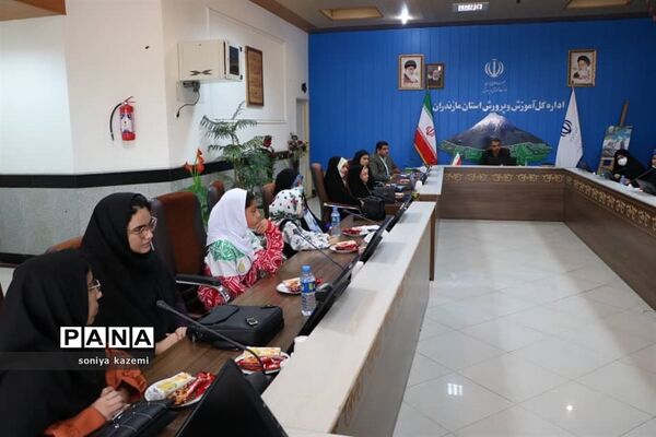 اولین اجلاس دختران ایران قوی