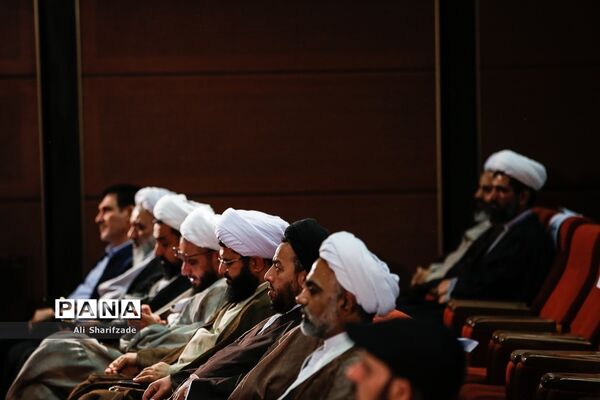 اختتامیه اولین جشنواره شکوه جمعه (عکس و شعر نمازجمعه)