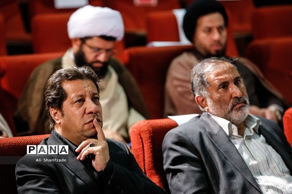 اختتامیه اولین جشنواره شکوه جمعه (عکس و شعر نمازجمعه)