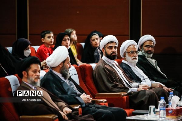 اختتامیه اولین جشنواره شکوه جمعه (عکس و شعر نمازجمعه)