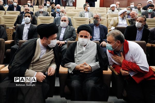 دیدار اعضای ستاد مرکزی سالگرد بزرگداشت حضرت امام خمینی (س) با حجت الاسلام  سید حسن خمینی