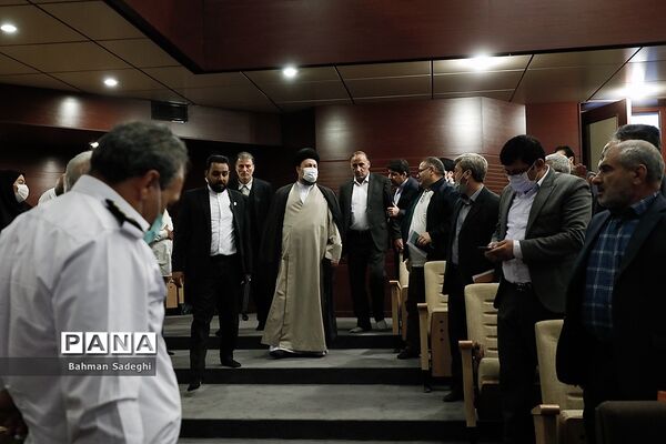 دیدار اعضای ستاد مرکزی سالگرد بزرگداشت حضرت امام خمینی (س) با حجت الاسلام  سید حسن خمینی
