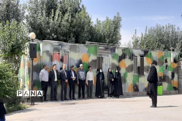اجرای سرود سلام فرمانده در گلزار شهدای جوادآباد