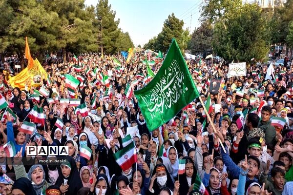 اجرای سرود سلام فرمانده