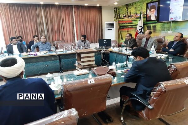 دیدار مدیرکل آموزش و پرورش استان اصفهان با دانشجویان دانشگاه فرهنگیان
