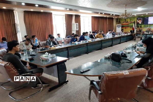 دیدار مدیرکل آموزش و پرورش استان اصفهان با دانشجویان دانشگاه فرهنگیان