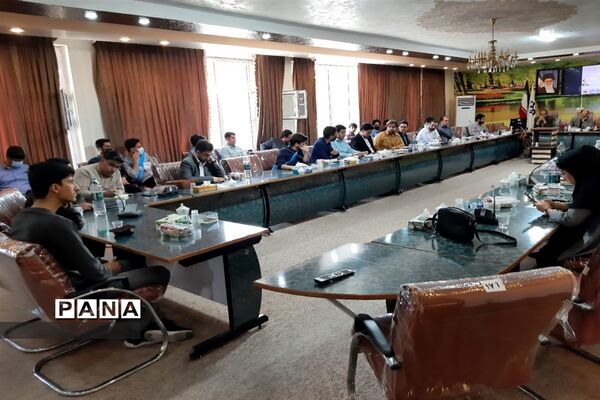 دیدار مدیرکل آموزش و پرورش استان اصفهان با دانشجویان دانشگاه فرهنگیان