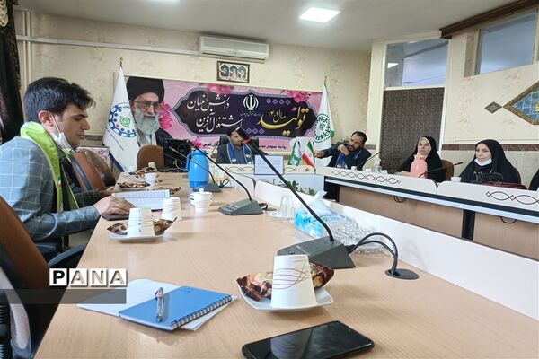 مراسم تجلیل از مربیان فعال پیشتاز سازمان دانش‌آموزی شهرستان قدس