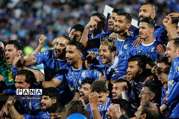 جشن قهرمانی تیم فوتبال استقلال