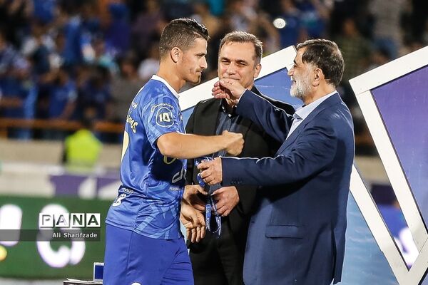 جشن قهرمانی تیم فوتبال استقلال