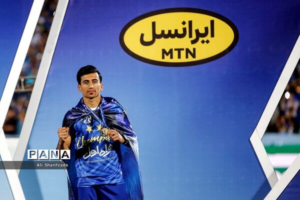 جشن قهرمانی تیم فوتبال استقلال