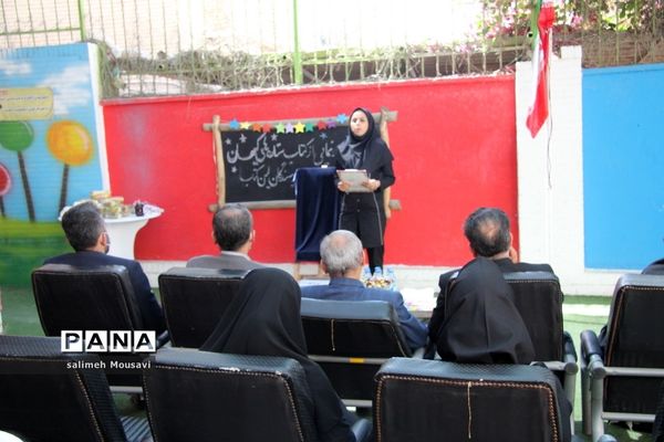 رونمایی از کتاب ستاره های کیهان در بوشهر