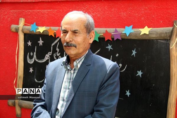 رونمایی از کتاب ستاره های کیهان در بوشهر