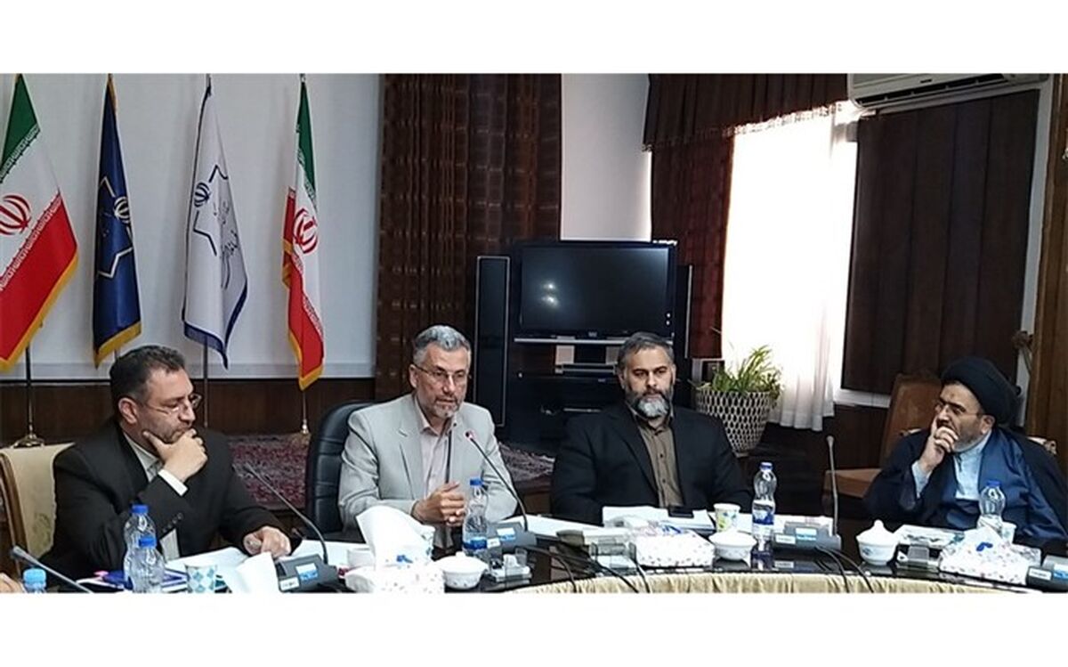 شورای آموزش و پرورش با بهره‌گیری از خرد جمعی، به ارتقای مدارس کمک شایانی می‌کند