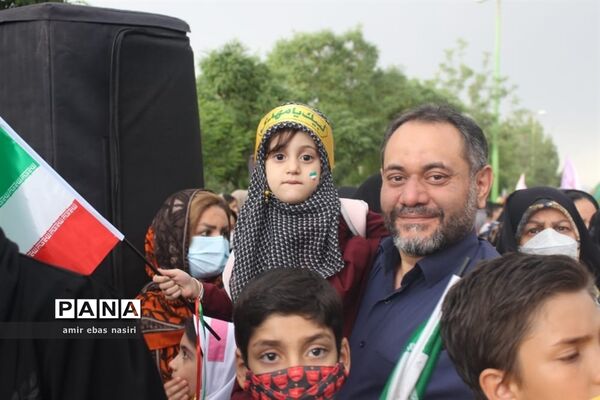 اجرای سرود سلام فرماند در قزوین