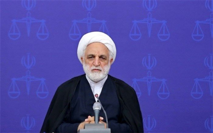 اژه‌ای: اصلاح قانون مطبوعات ضروری به نظر می‌رسد