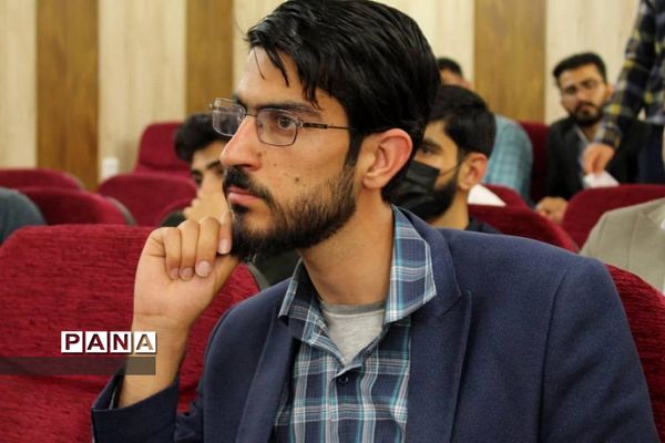 نشست مطالبه‌گری دانشجویان دانشگاه فرهنگیان کهگیلویه و بویراحمد با مدیرکل آموزش و پرورش