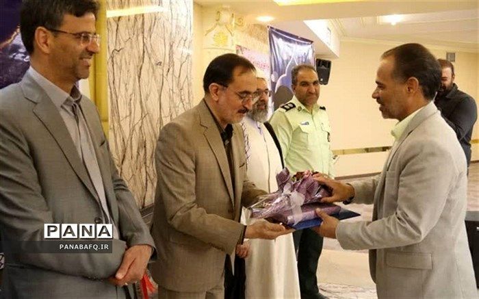 آیین تکریم و معارفه مدیر آموزش و پرورش بافق برگزار شد