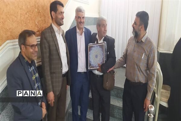 جلسه پرسش و پاسخ روسای مراکز نیکوکاری کمیته امداد منطقه 3 اصفهان