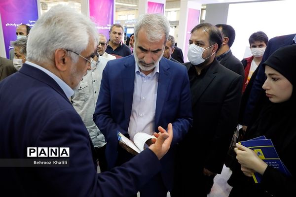 بازدید وزیر آموزش و پرورش از نمایشگاه و رویداد ملی «عصر امید»