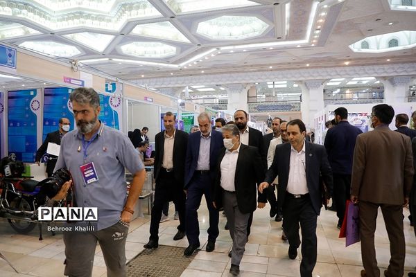 بازدید وزیر آموزش و پرورش از نمایشگاه و رویداد ملی «عصر امید»