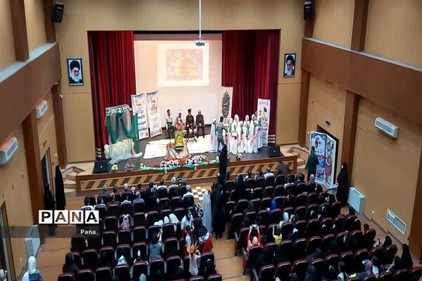شمیم خوش پرچم بارگاه رضوی شهر میانه را عطرآگین کرد