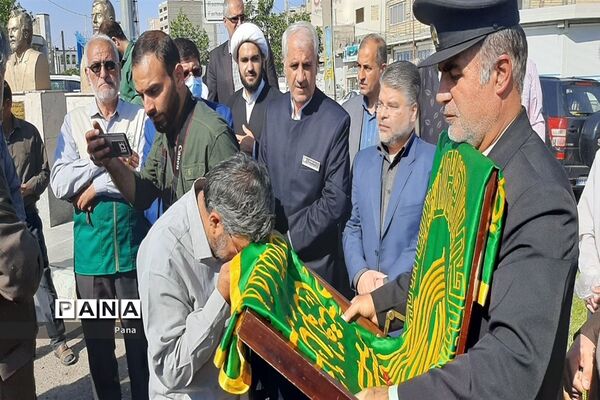 شمیم خوش پرچم بارگاه رضوی شهر میانه را عطرآگین کرد