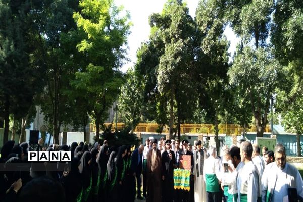 مراسم استقبال از کاروان خادمان  پرچم حرم امام رضا(ع) درشهرستان نظرآباد