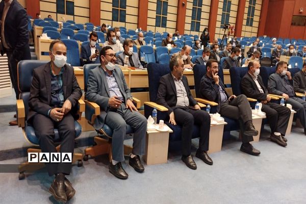 حضور وزیر آموزش و پرورش در نشست شورای اداری استان همدان