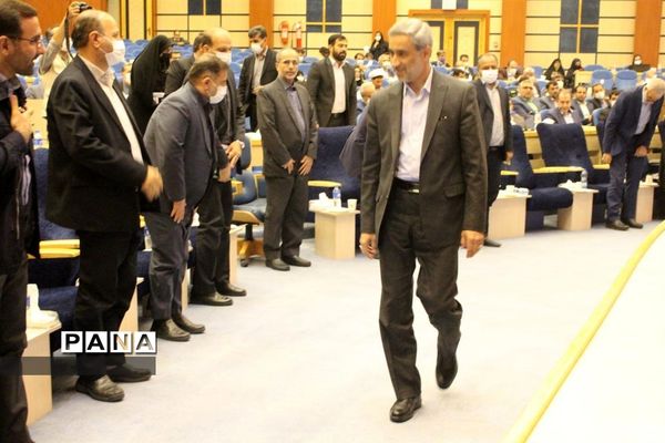 حضور وزیر آموزش و پرورش در نشست شورای اداری استان همدان
