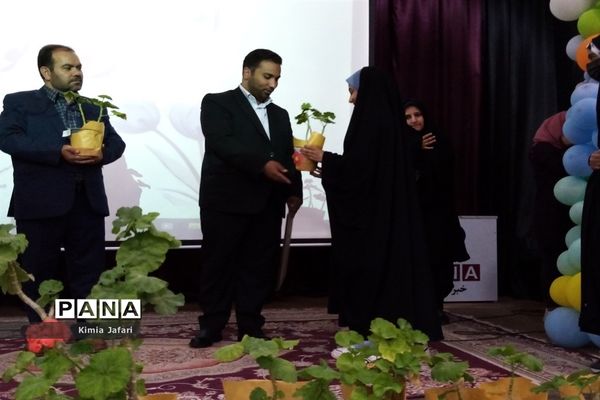 برگزاری جشن ولادت حضرت معصومه (س) و روز دختر در کانون لقمان شهرستان کاشمر