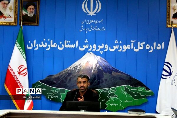 دیدار اعضای سازمان دانش‌آموزی استان با مدیرکل آموزش و پرورش مازندران