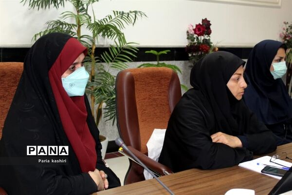 دیدار اعضای سازمان دانش‌آموزی استان با مدیرکل آموزش و پرورش مازندران