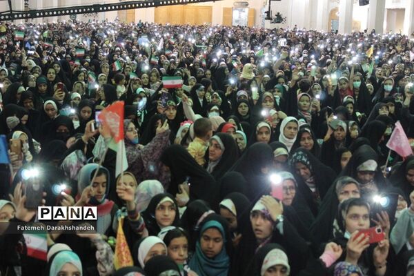 مراسم جشن دختران ایران قوی در قم-2