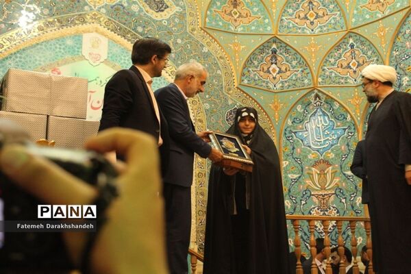 مراسم جشن دختران ایران قوی در قم-2