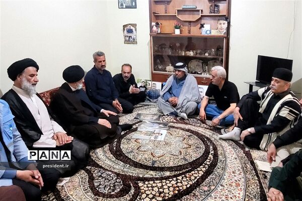 حضور رئیس‌جمهوری در محل حادثه متروپل آبادان و دیدار با خانواده جانباختگان